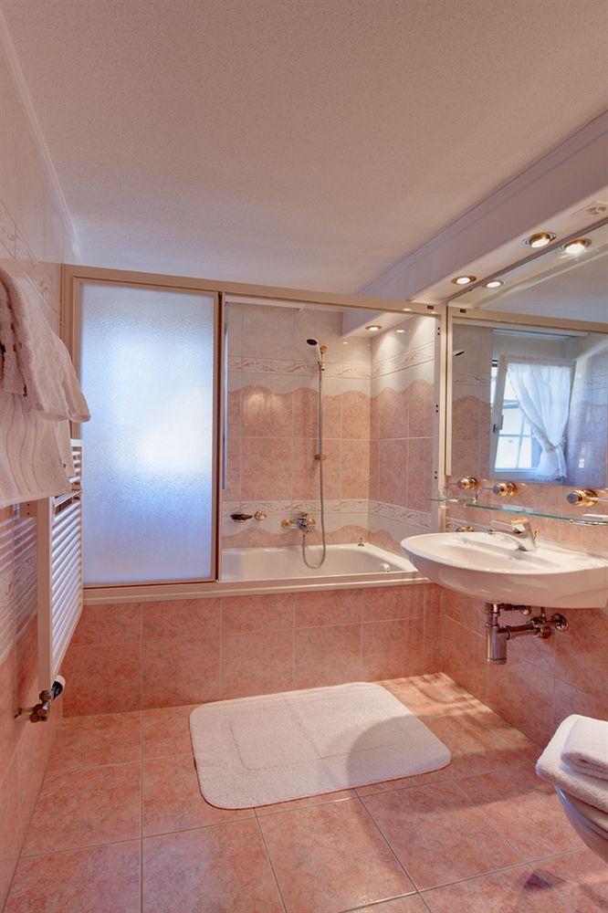 Hotel-Appartement La Perle Zermatt Bagian luar foto